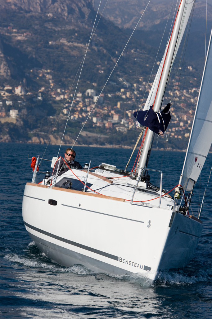 segel charter yacht Oceanis 31 18